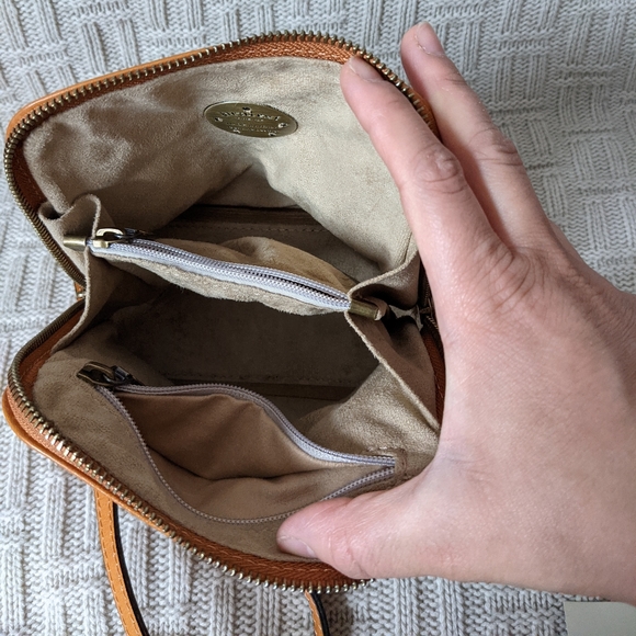 SOLD - Pratesi Firenze Crossbody Bag - EUC - Picture 14 of 16